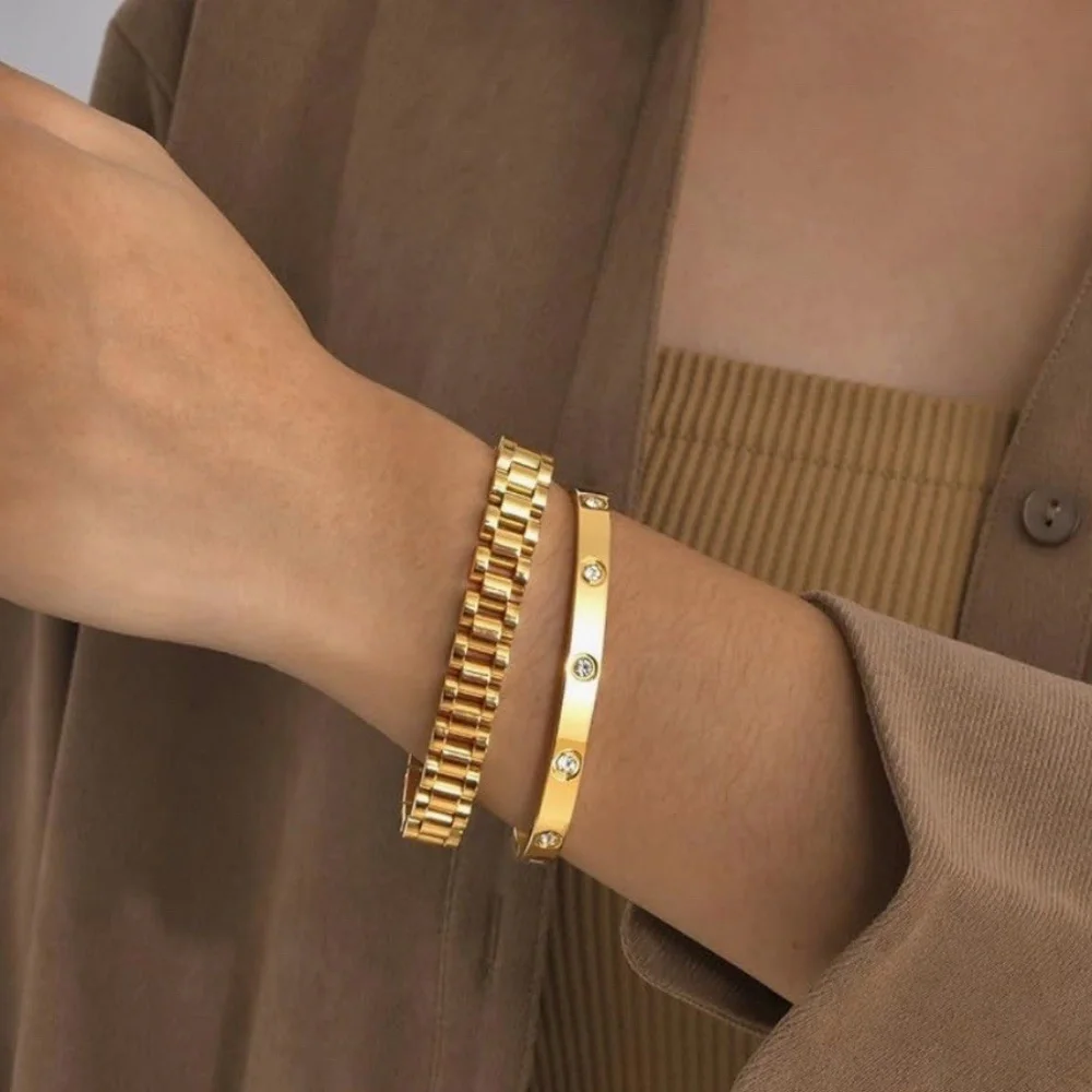 Gold Plated 2PCS 18K Screw Cross Design Bracelet Tarnish Resistant fashion